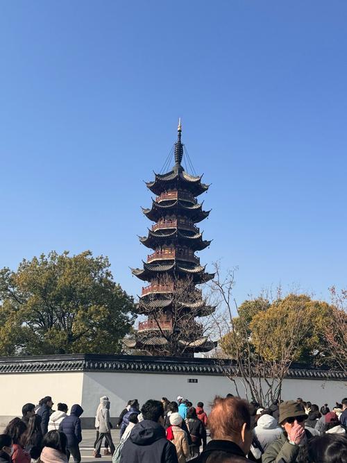 2025年農(nóng)歷10月哪天去寺廟最好最吉利